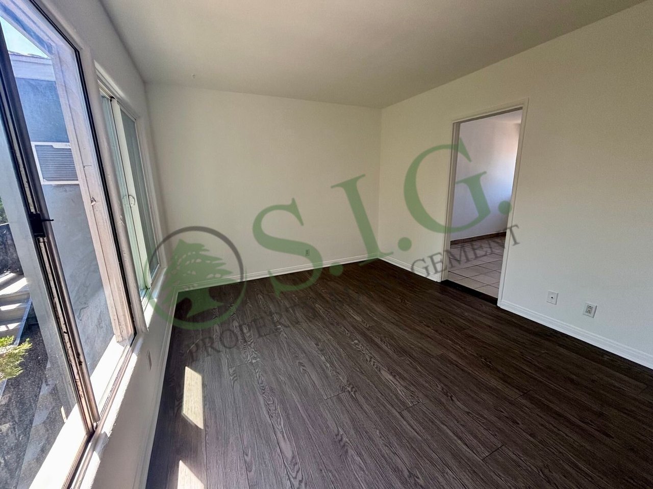 13226 Maclay St #5 San Fernando, CA 91340