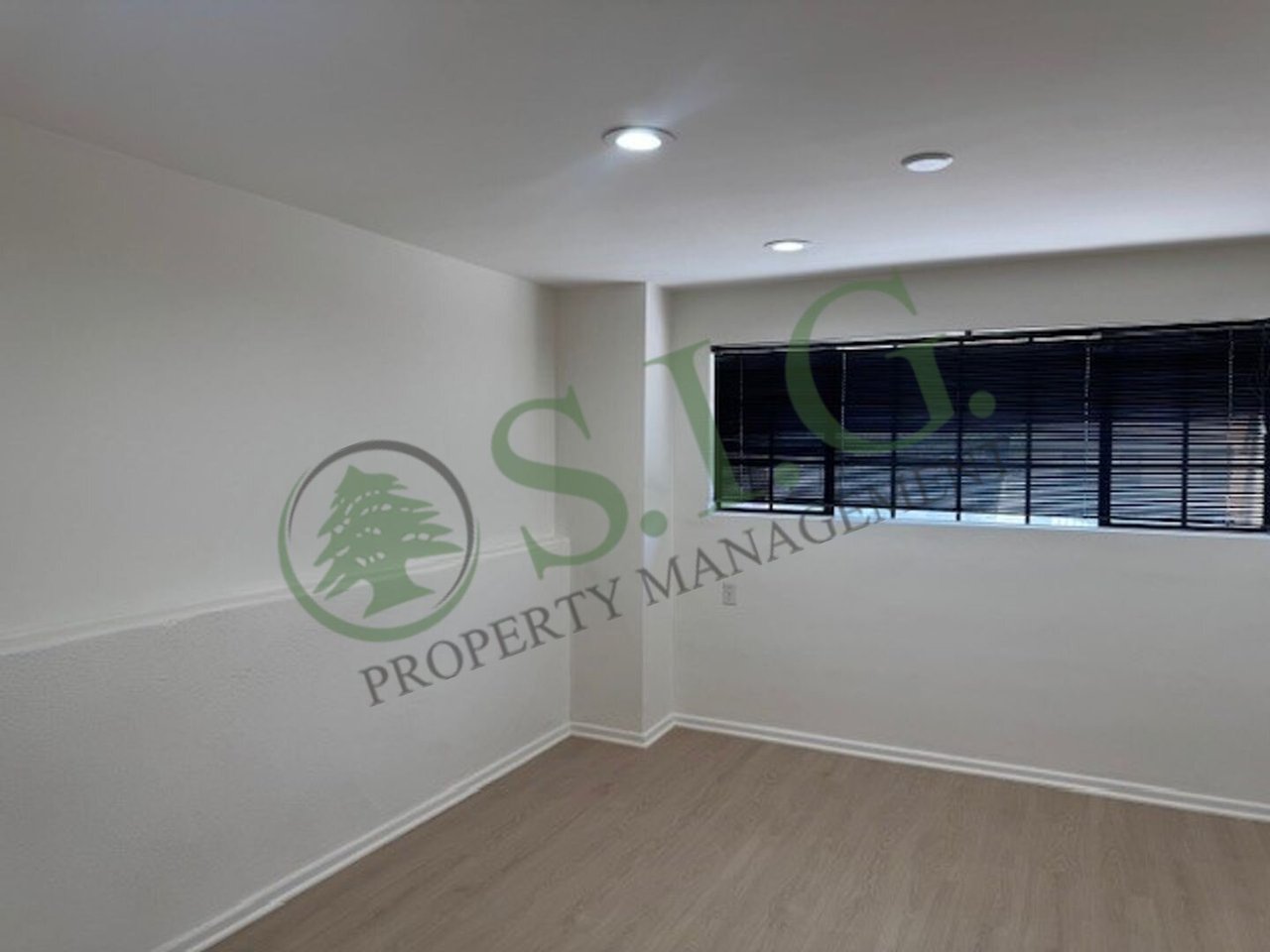 2951 Honolulu Ave. #A La Crescenta, CA 91214