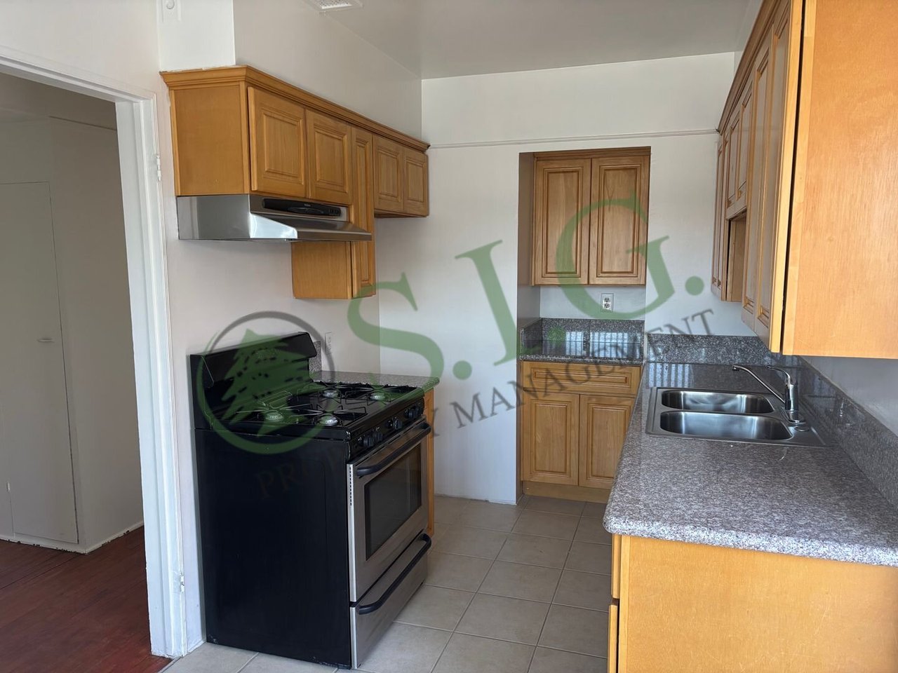 228  Maple St #D Glendale, CA 91205