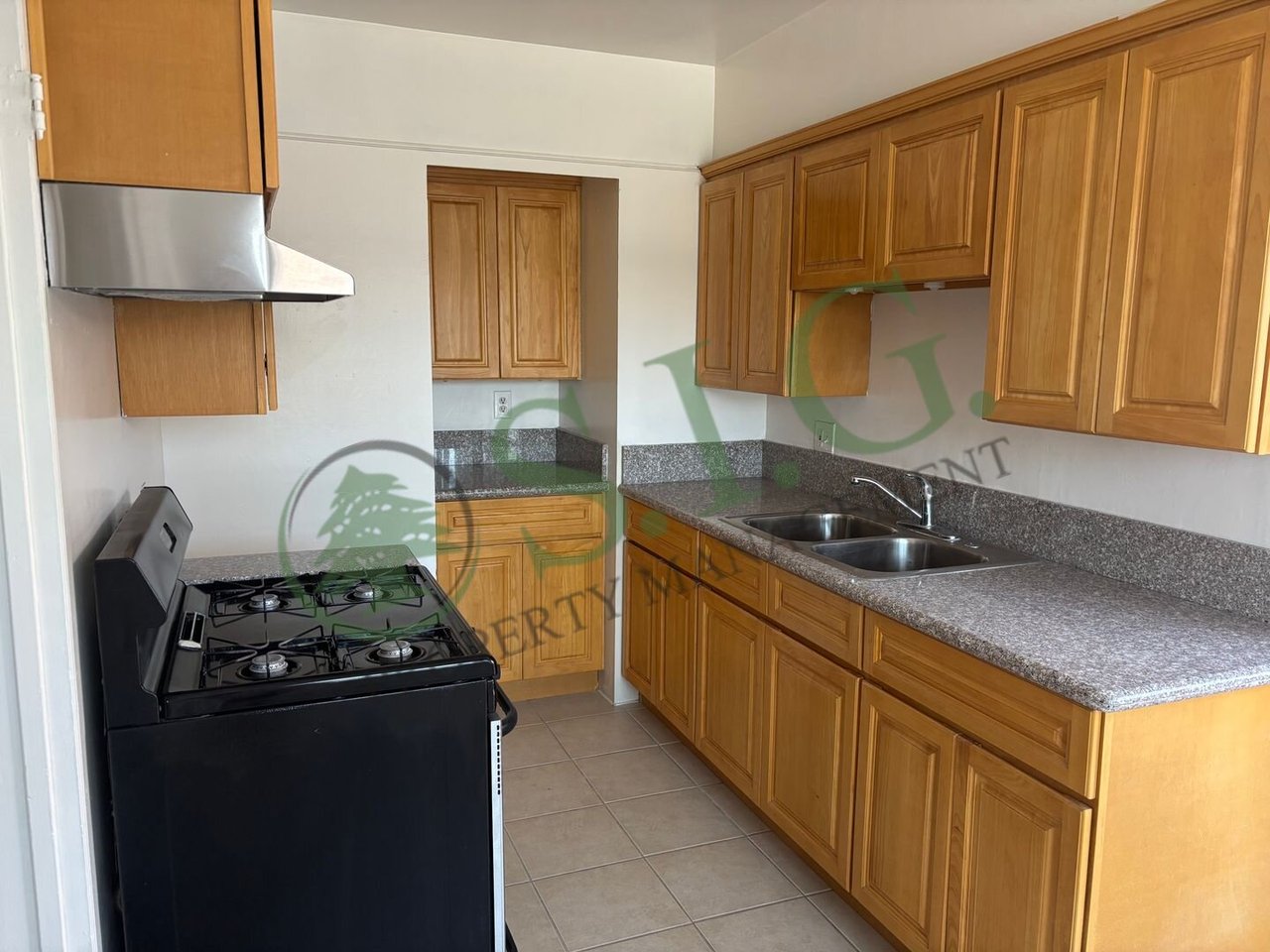 228  Maple St #D Glendale, CA 91205