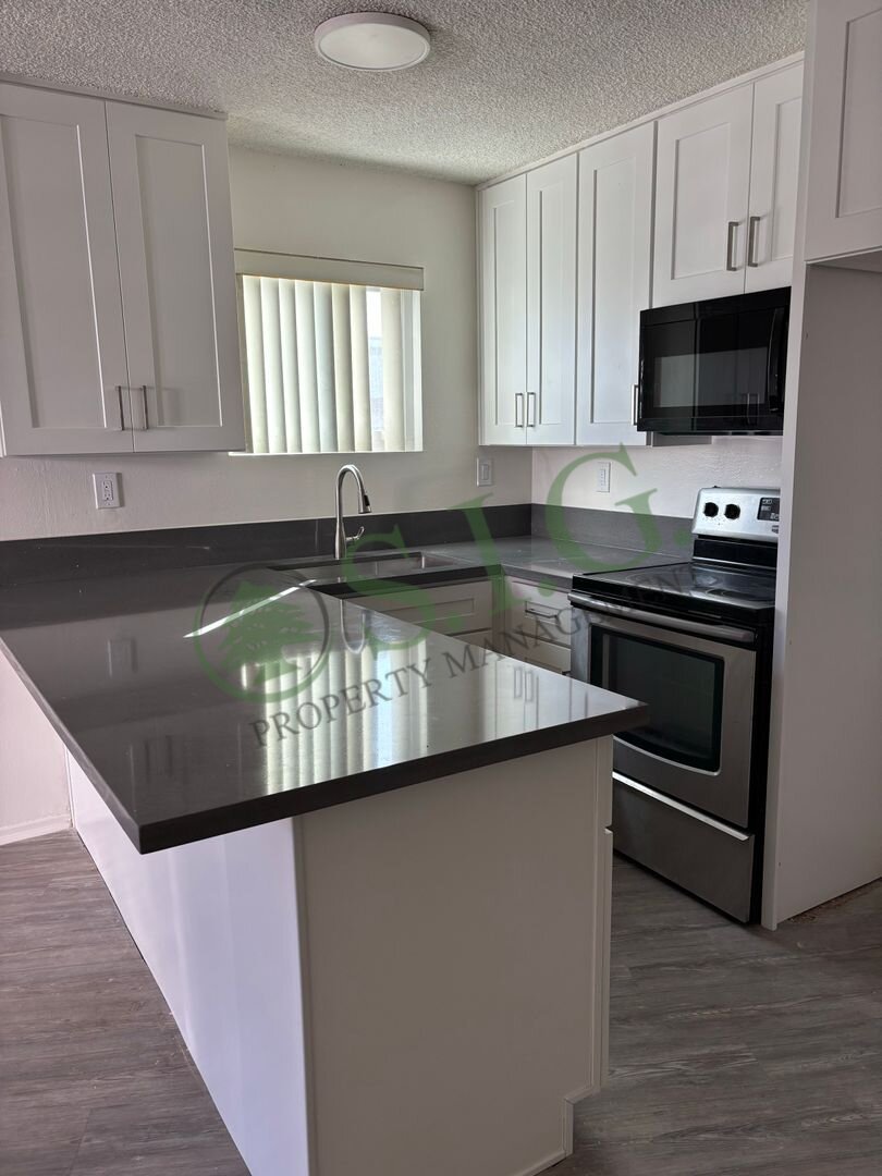 5637 Strohm Ave #9 North Hollywood, CA 91601