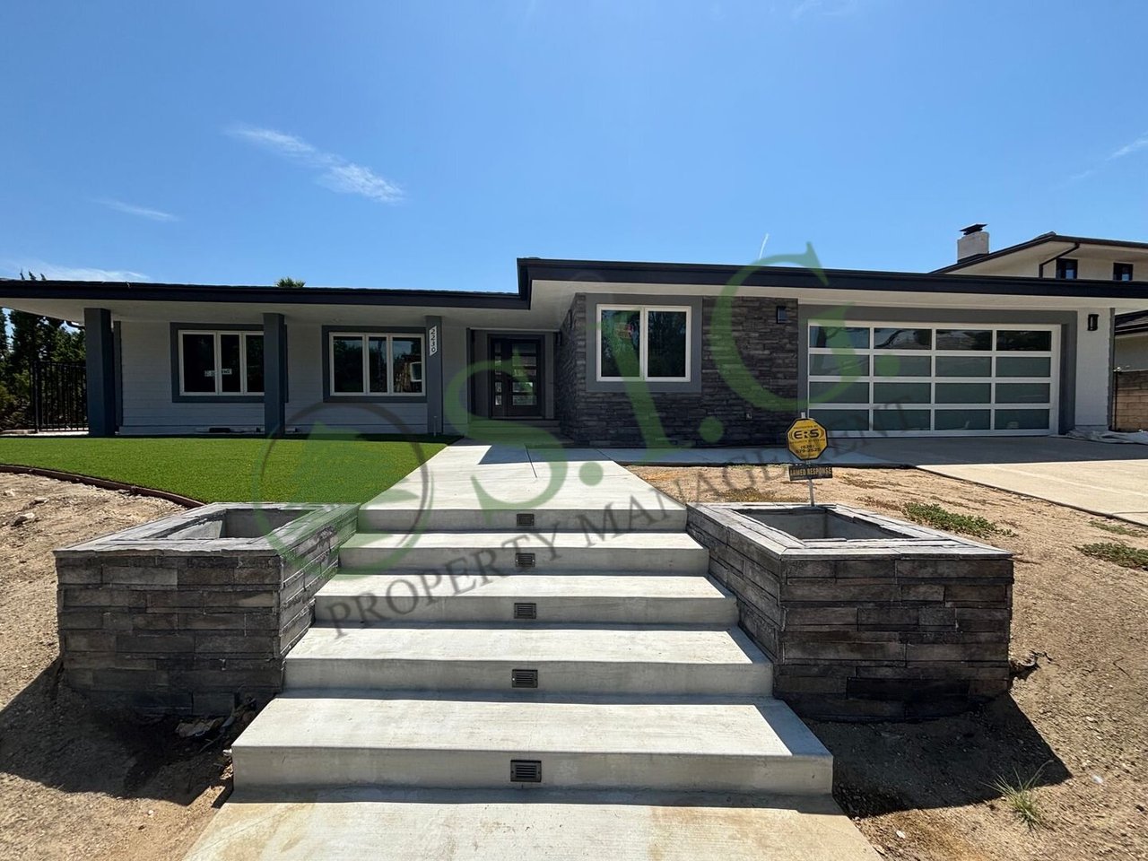 2230 Sherwood Place Glendale, CA 91206