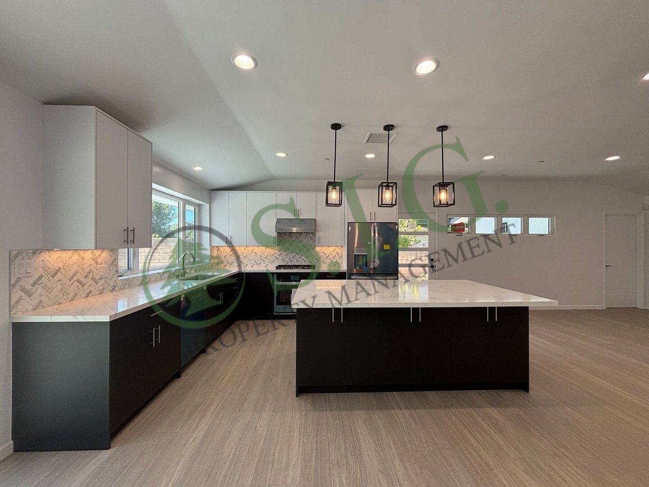 2230 Sherwood Place Glendale, CA 91206