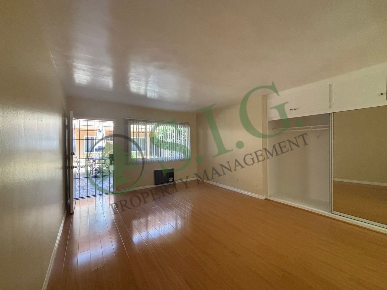 526 E Windsor Rd. #4 Glendale, CA 91205