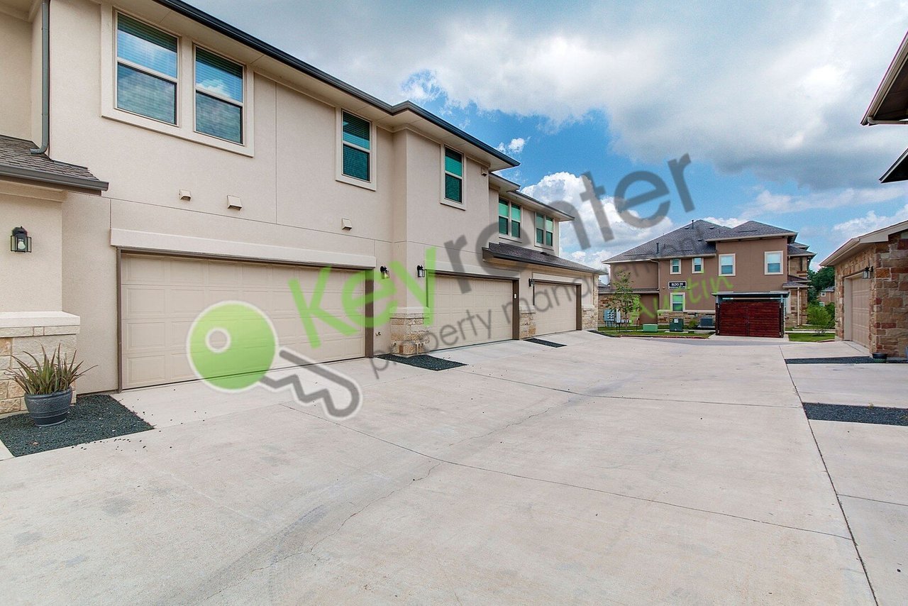 13800 Lyndhurst St #73 Austin, TX 78717-6062