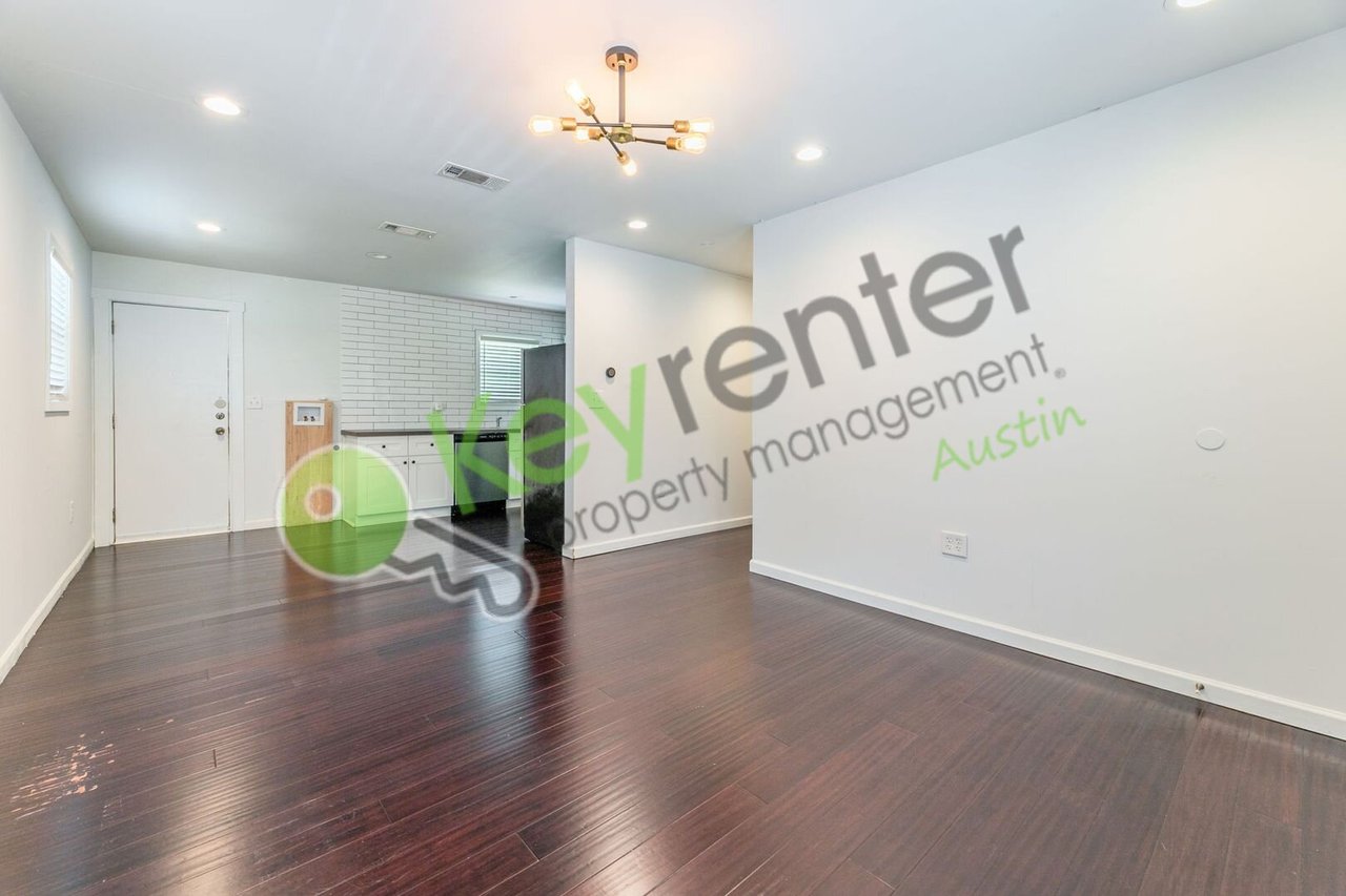 1717 Bunche Rd Austin, TX 78721