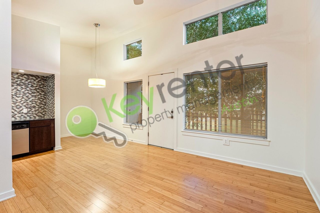 2200 Dickson Dr #229 Austin, TX 78704