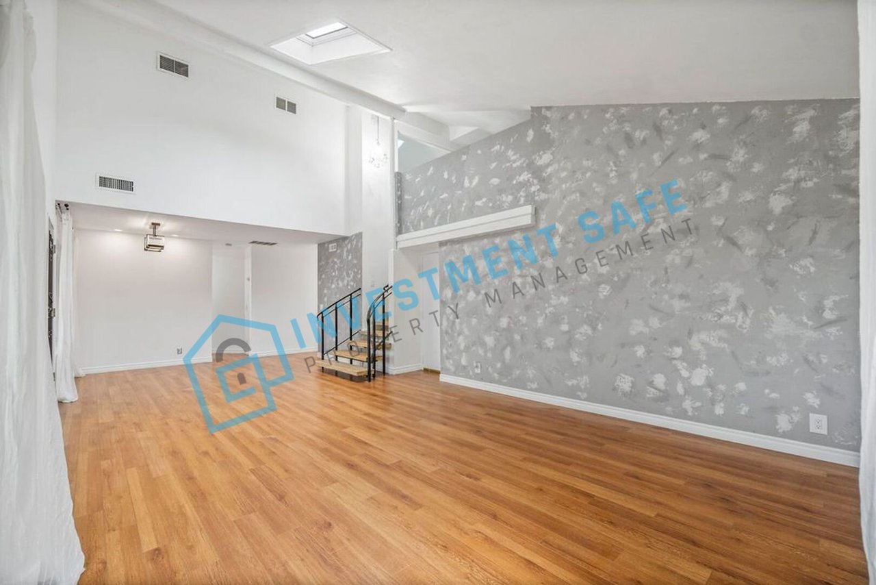 8077 Caminito Mallorca La Jolla, CA 92037