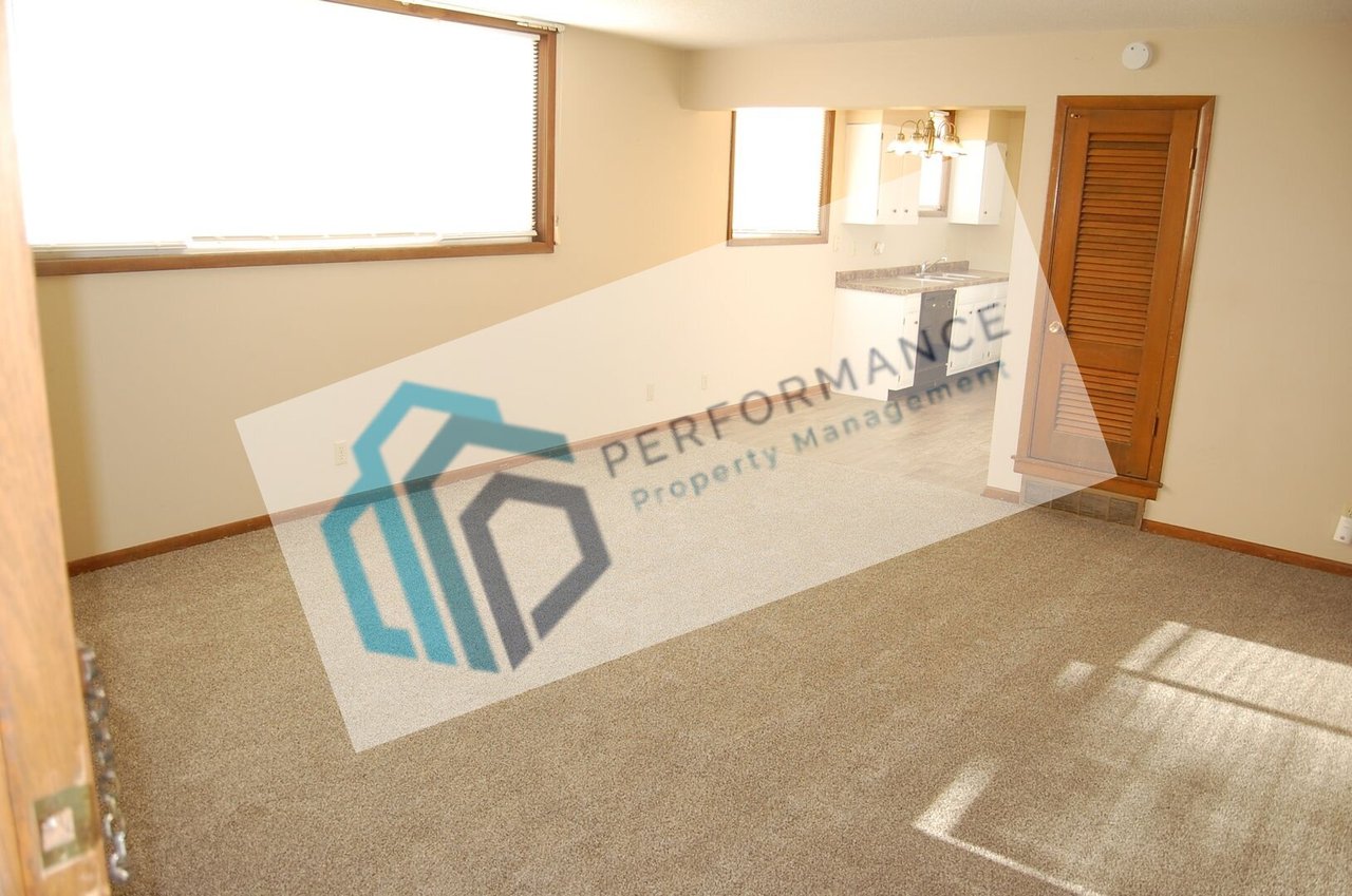 401 N 57th St - 401 N 57th St #1 Lincoln, NE 68505