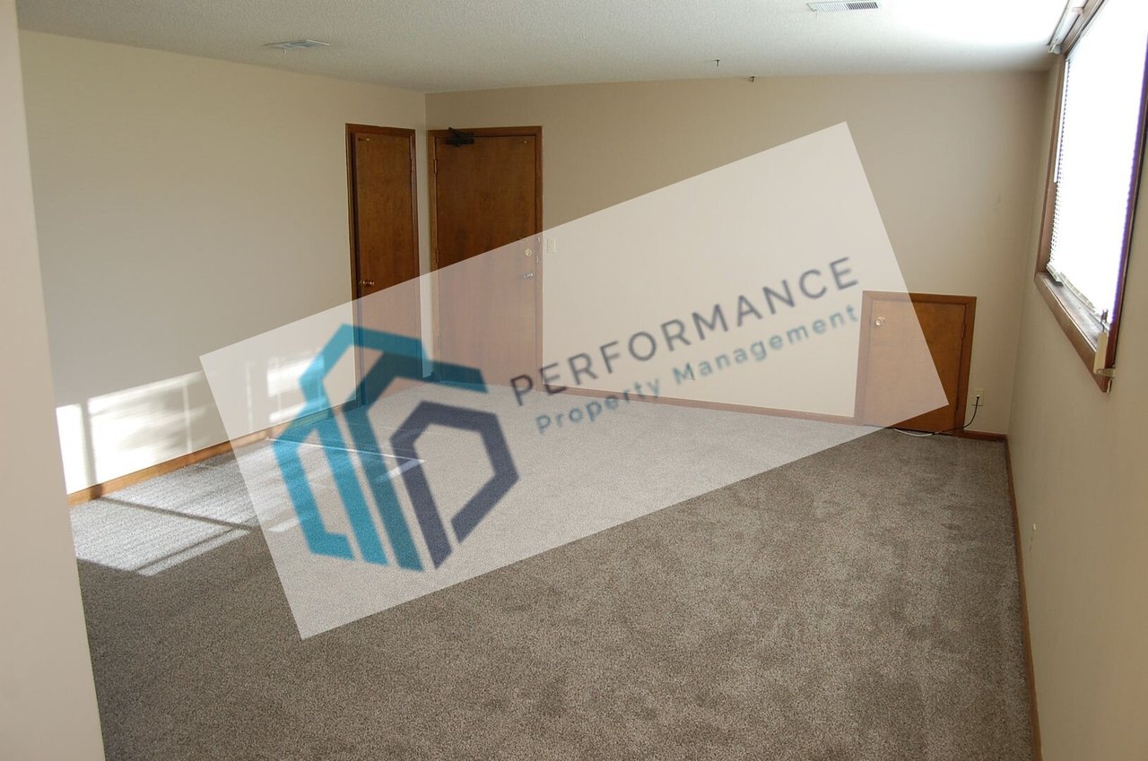 401 N 57th St - 401 N 57th St #1 Lincoln, NE 68505