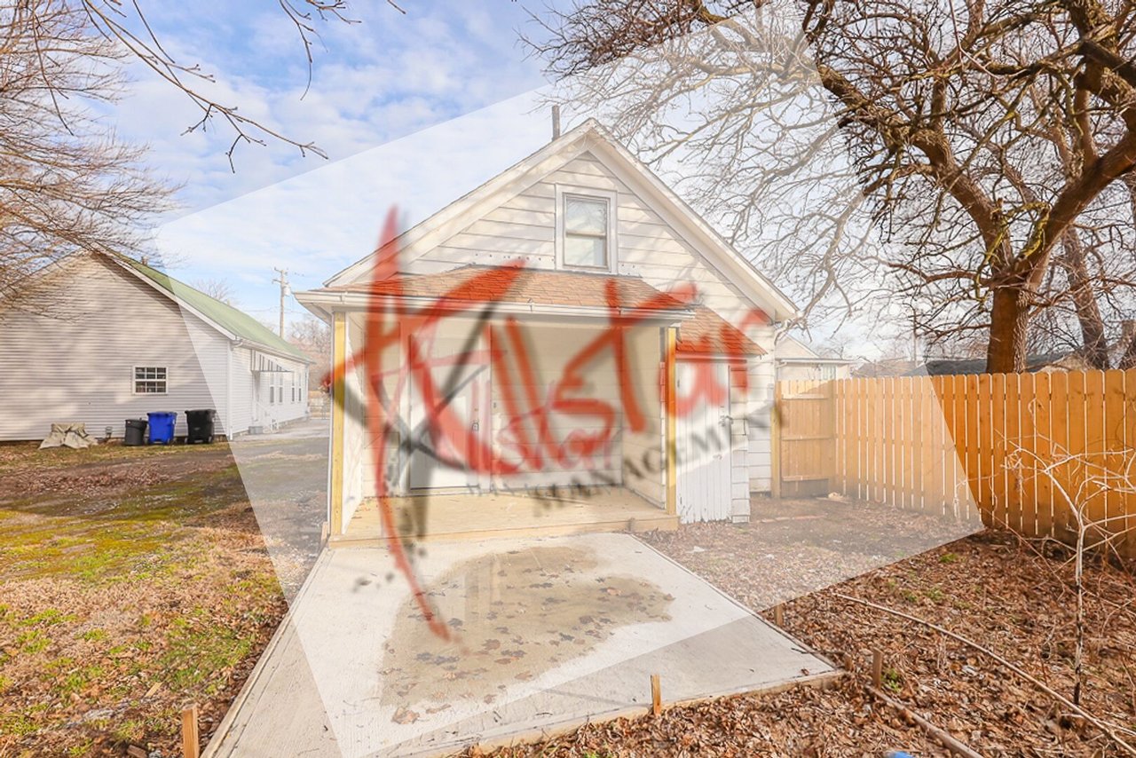 3235 Erin Ave - Rear