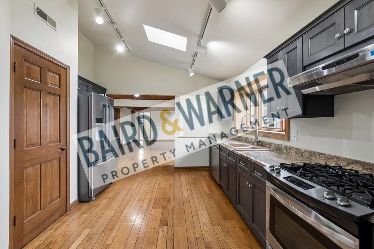 1858 Princeton Circle Naperville, IL 60565