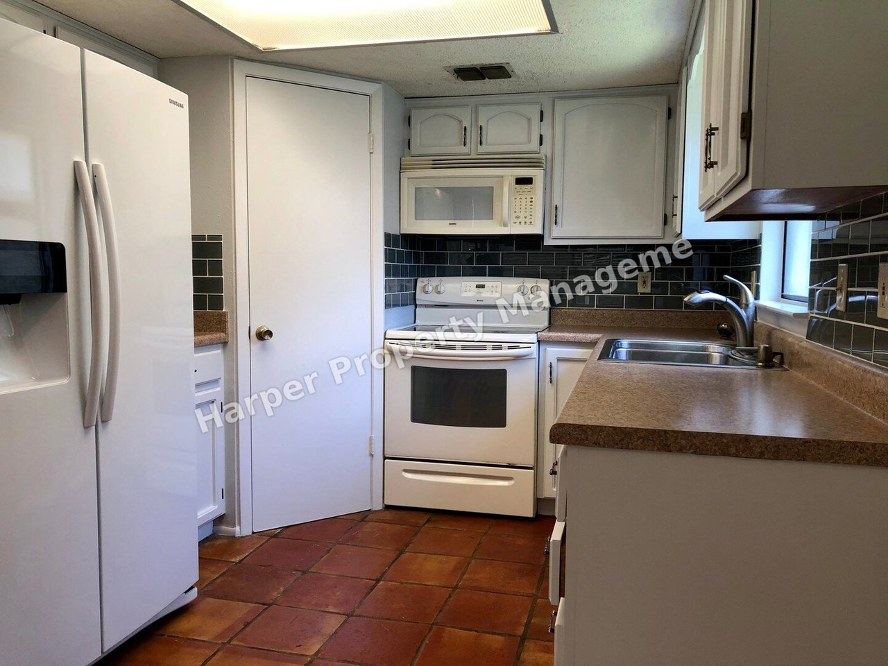 6726 Country Field San Antonio, TX 78240