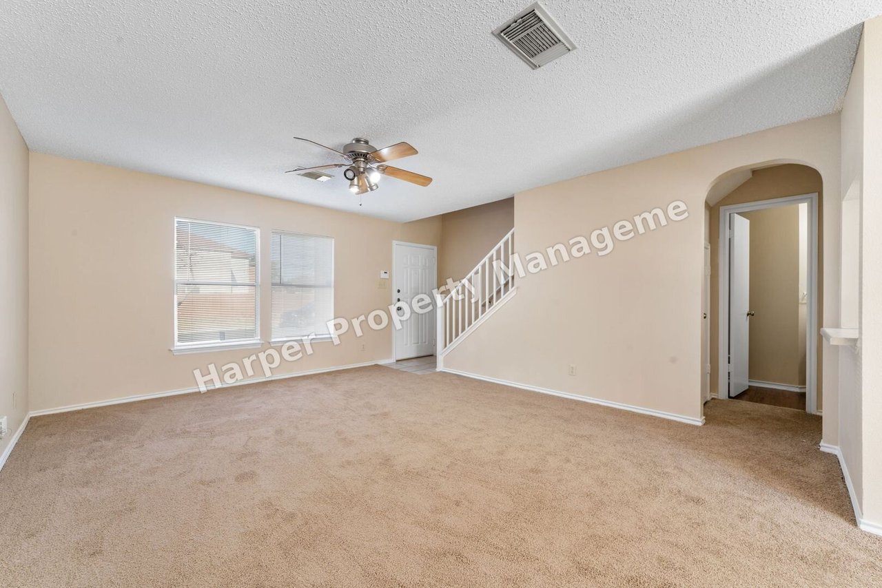 7038 Cole Creek Dr. Converse, TX 78109