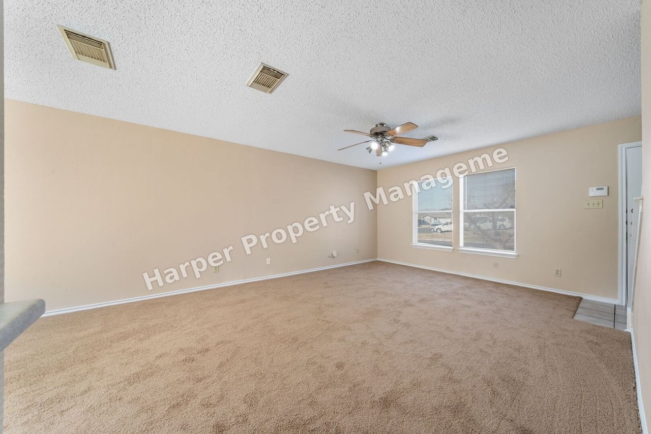 7038 Cole Creek Dr. Converse, TX 78109