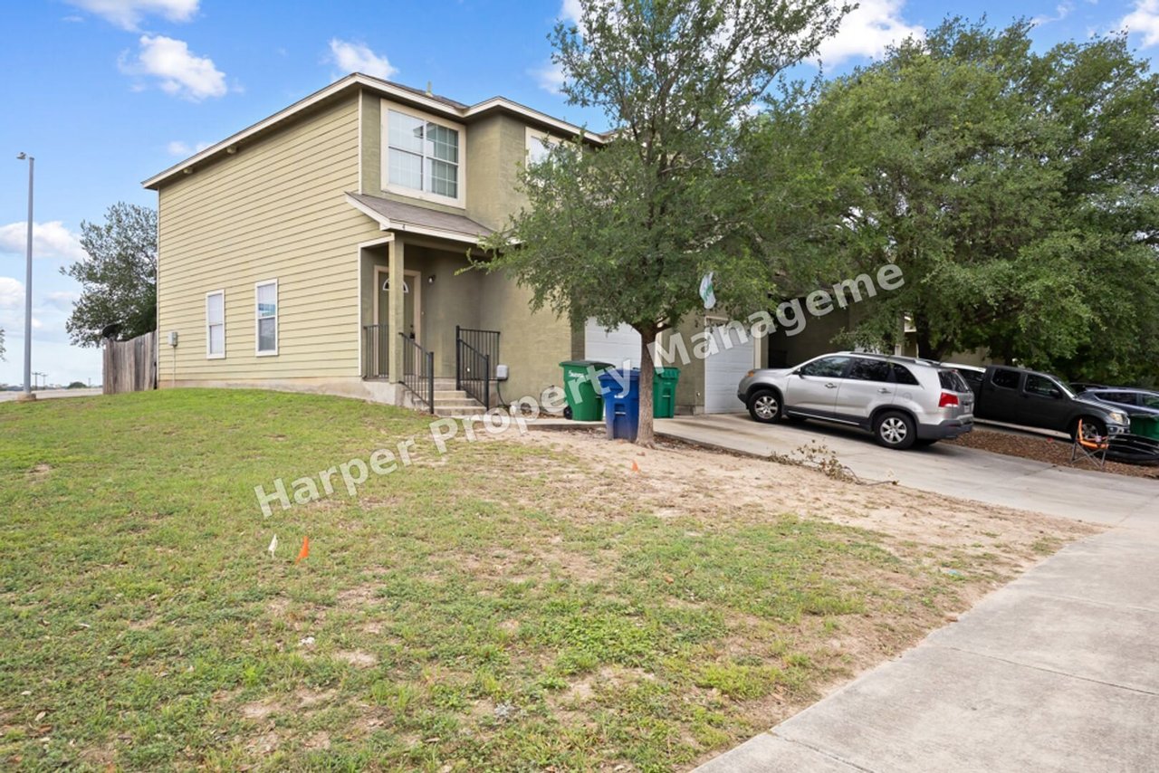 5002 Summit Wood #4 #4 San Antonio, TX 78229
