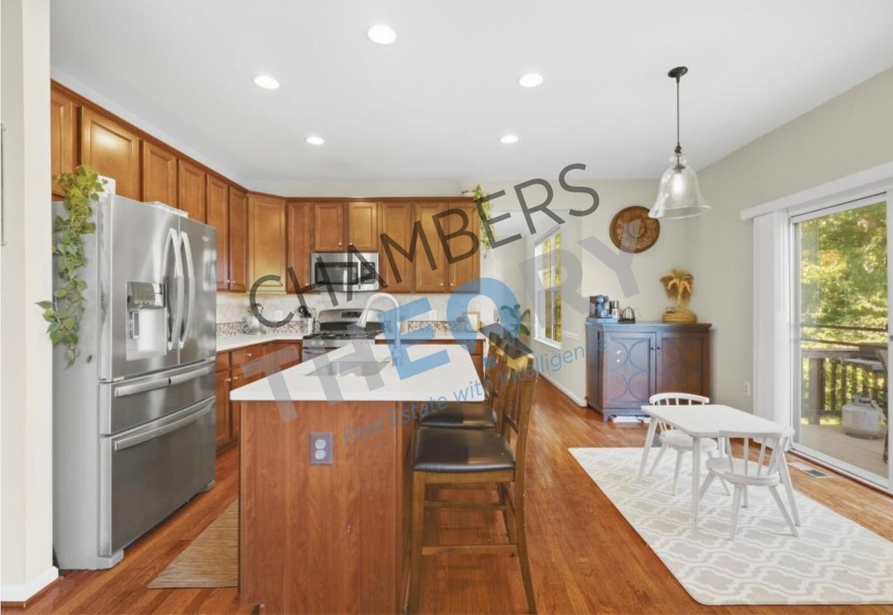 3324 Eagle Ridge Dr Woodbridge, VA 22191