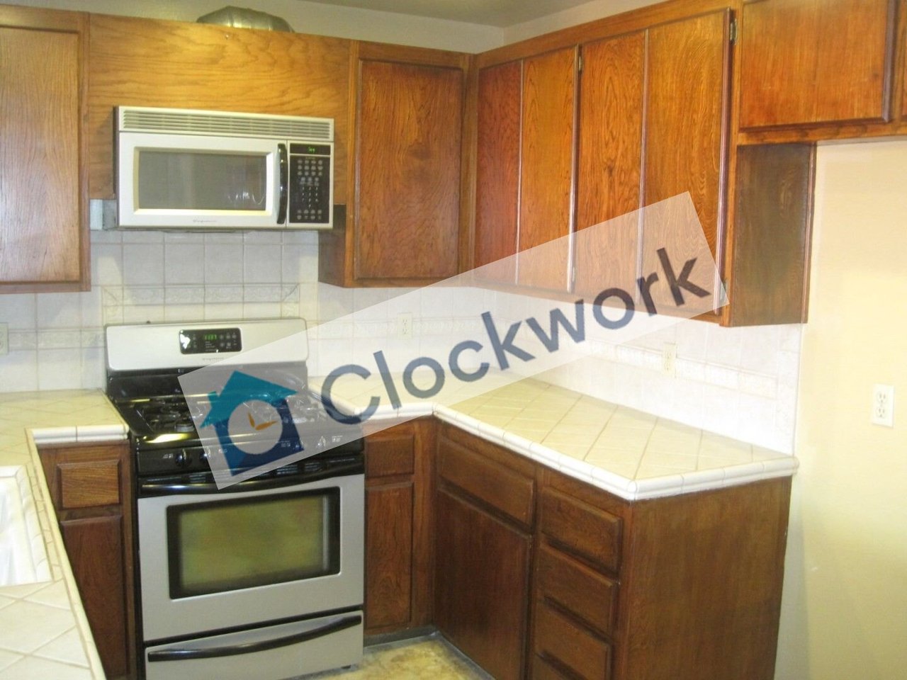 2441 Sylvian Lane La Verne, CA 91750