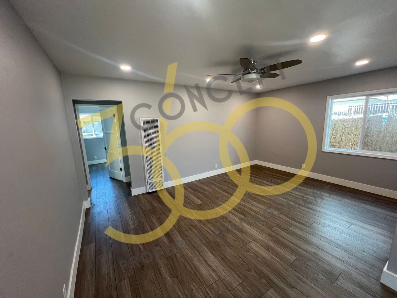 13717 1/2  YUKON AVE HAWTHORNE, CA 90250