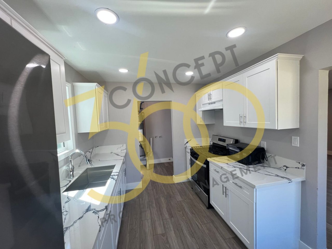 13717 1/2  YUKON AVE HAWTHORNE, CA 90250