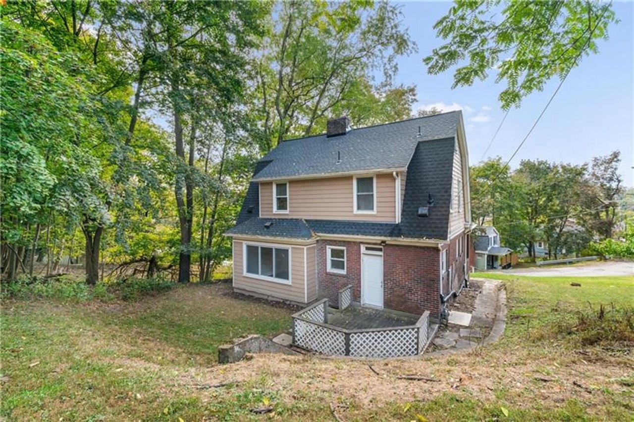 8527 Westwood Rd Pittsburgh, PA 15235