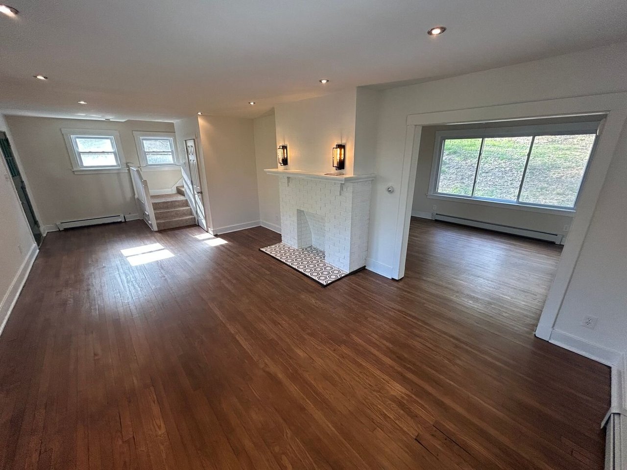 8527 Westwood Rd Pittsburgh, PA 15235