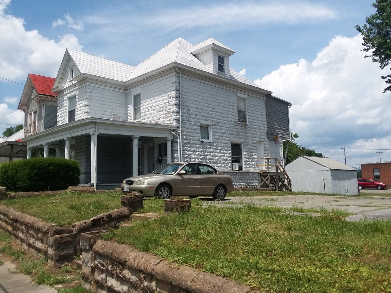 715 Marshall Avenue - B Roanoke, VA 24016