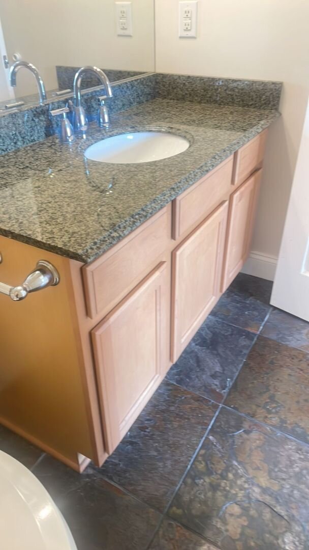 650 N. Lee Highway - Apt. 17 Lexington, VA 24450