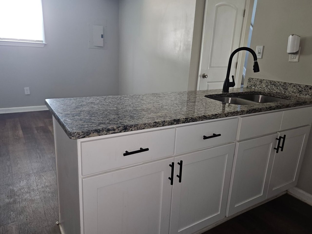 1044 26th Street Newport News, VA 23607