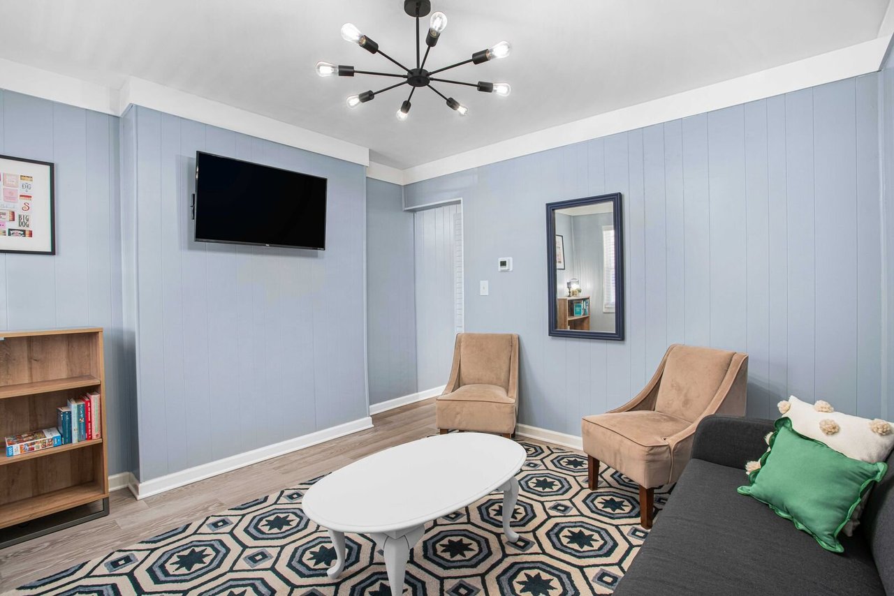 4047 Geneva St Pittsburgh, PA 15201
