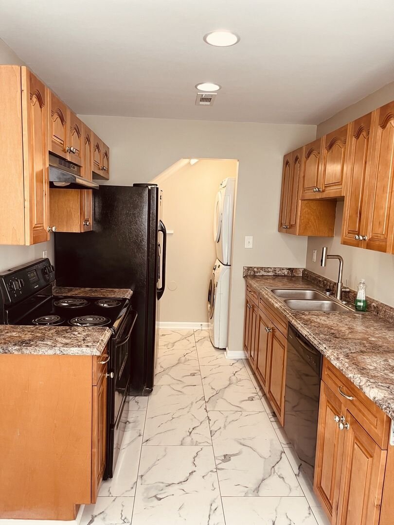 241 & 243 Settler Landing Rd - Unit 243 Hampton, VA 23669