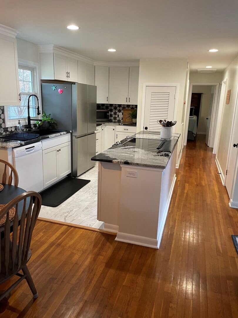 5 Hill Circle Lexington, VA 24450