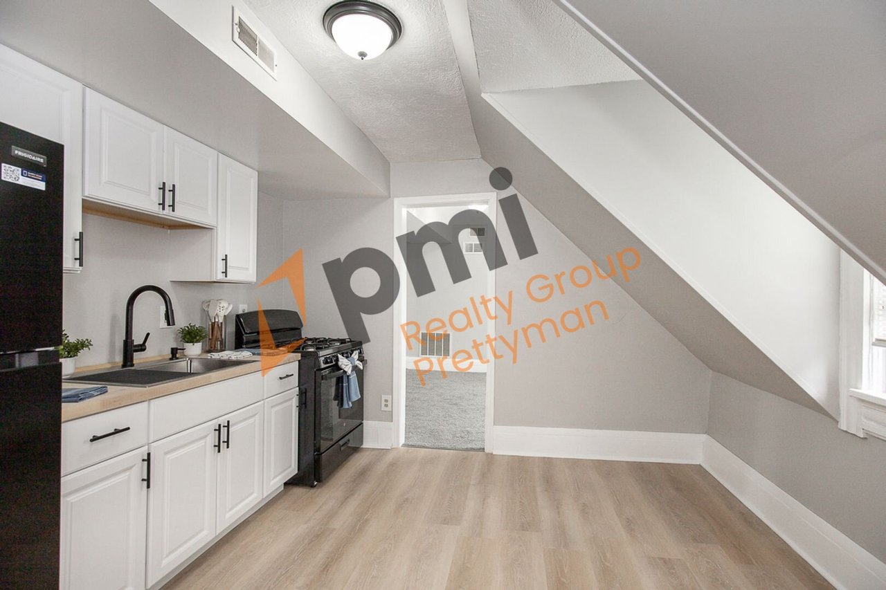3850 W 18th St - Unit 2 ups Cleveland, OH 44109