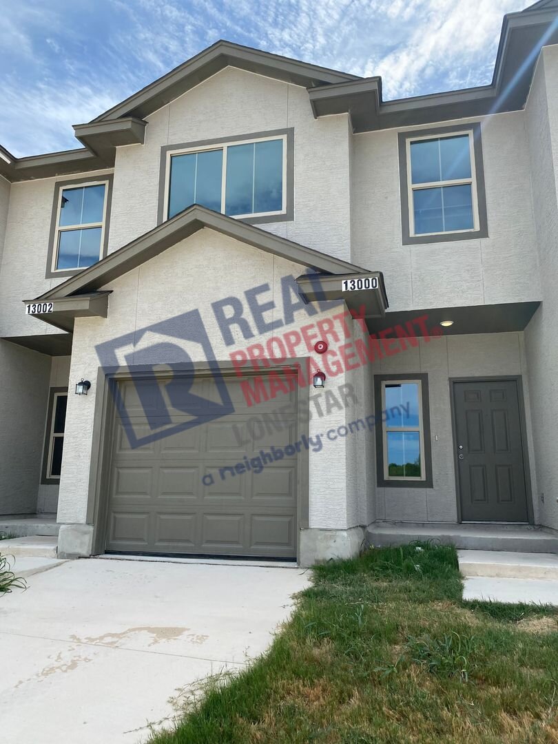 13002 Reid Meadows Live Oak, TX 78233