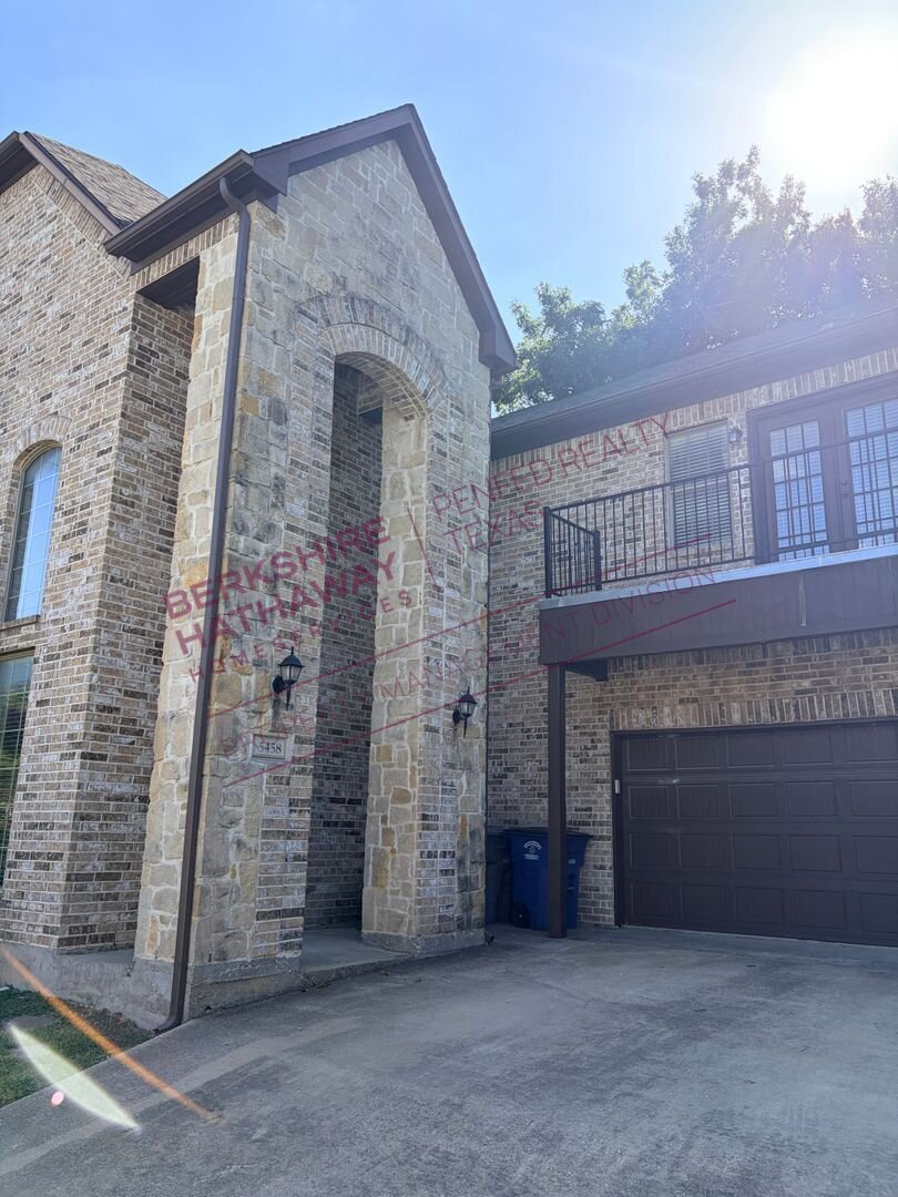 5458 Longview Dallas, TX 75206