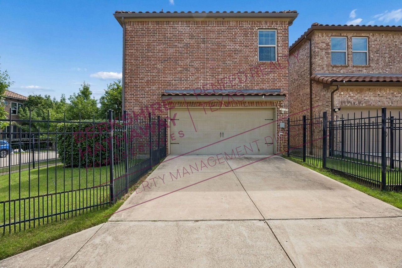 6685 Escena Blvd Irving, TX 75039