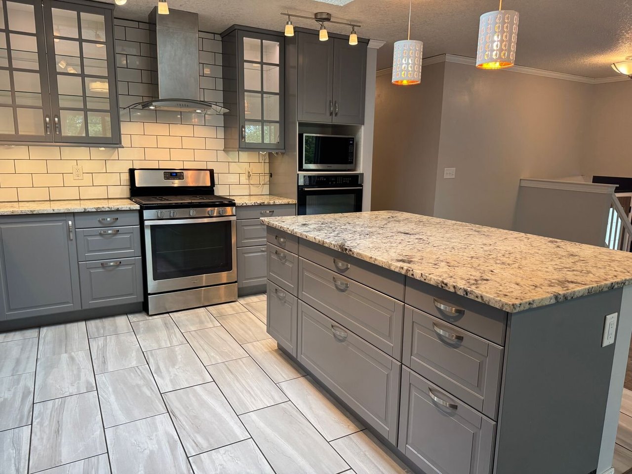1945 14th Street Bettendorf, IA 52722