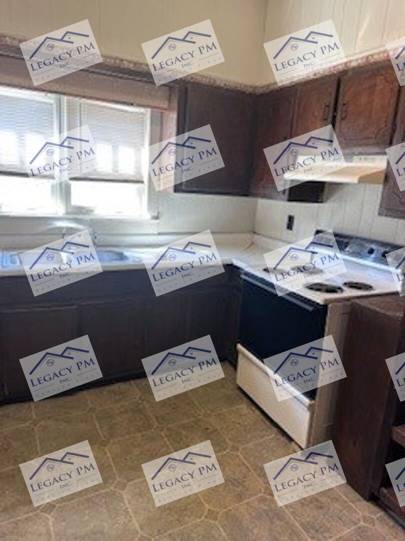 305-B S. Fisher Street Burlington, NC 27215