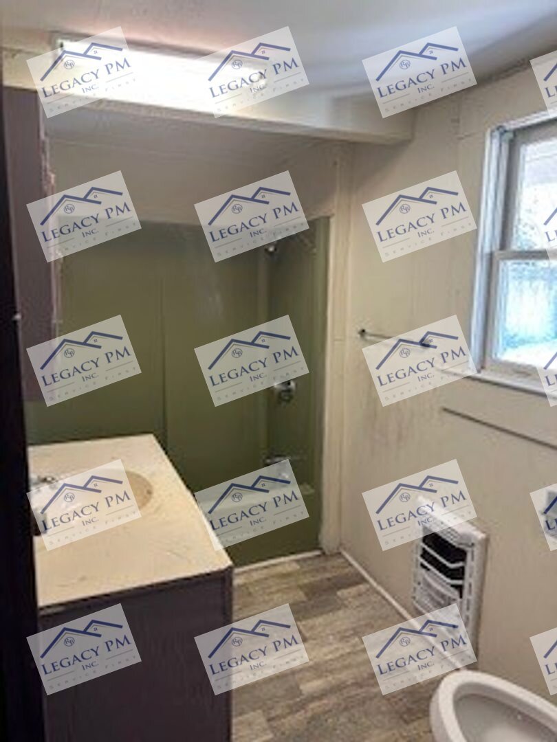 305-B S. Fisher Street Burlington, NC 27215