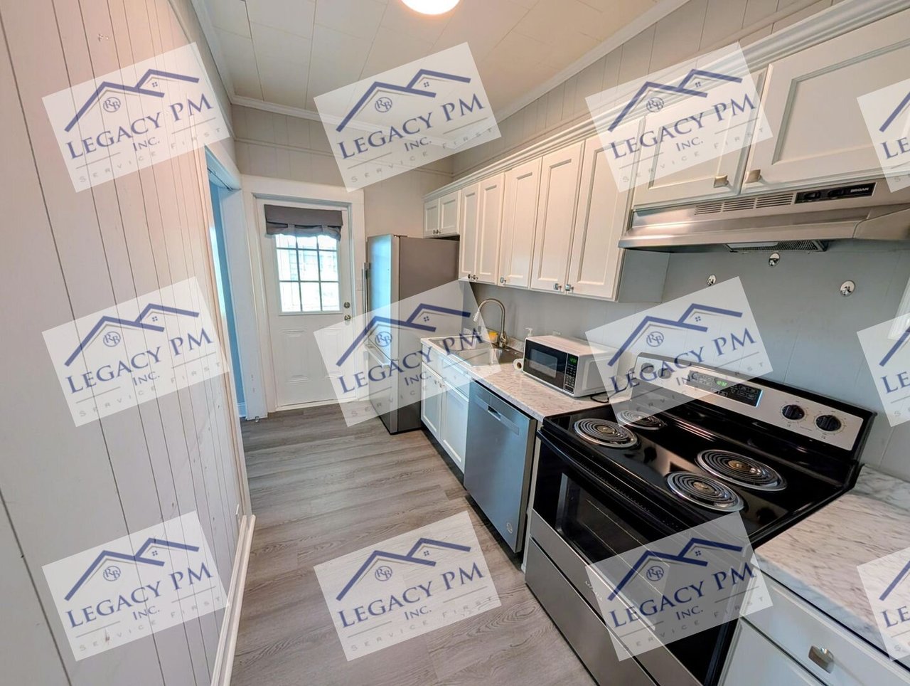 111 / 113 Stagg Street - 115 Stagg St Burlington, NC 27217