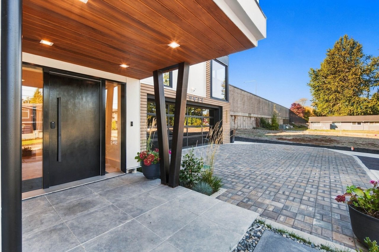 9437 Slater Ave NE Kirkland, WA 98033