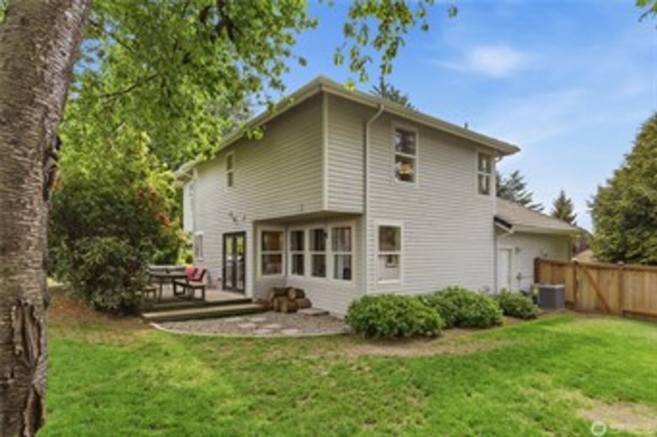 209 Casey Crt Steilacoom, WA 98388