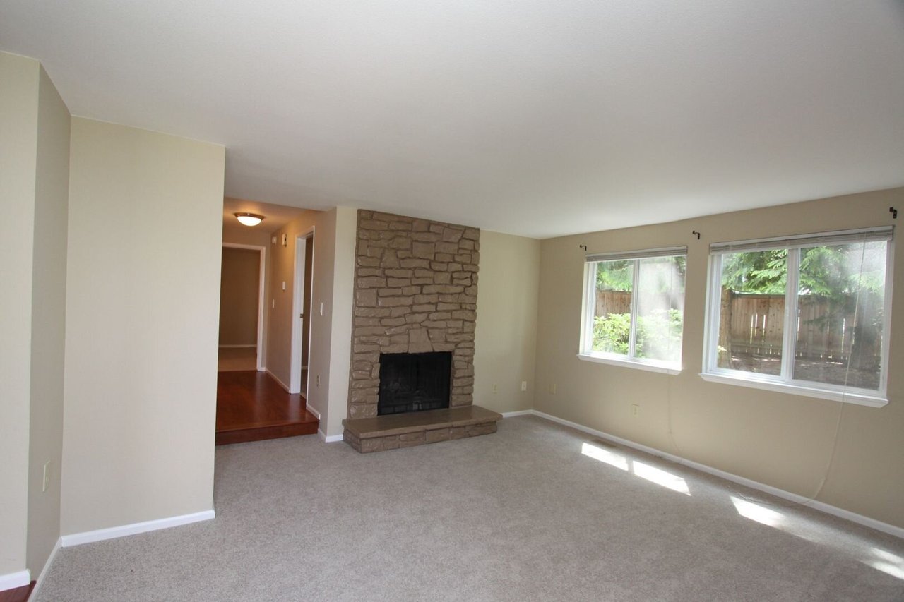 12004 Slater Ave. N.E. #F-3 Kirkland, WA 98034