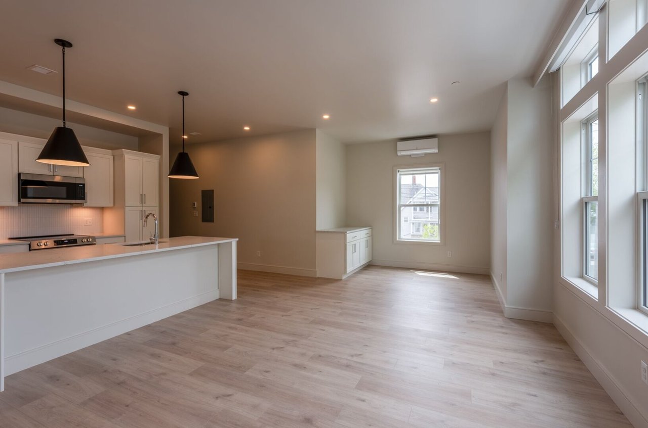 1223 Washington St. Unit 8 Norwood, MA 02062