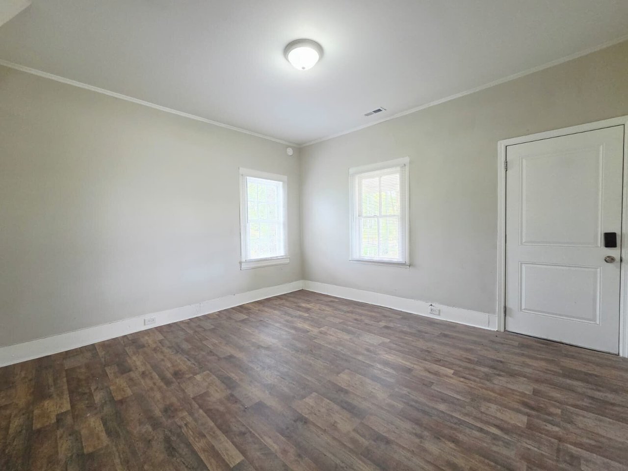 1228 Tank Ct