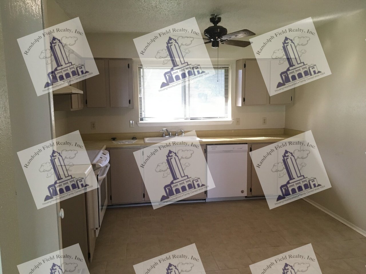 501 MARILYN DR SCHERTZ, TX 78154