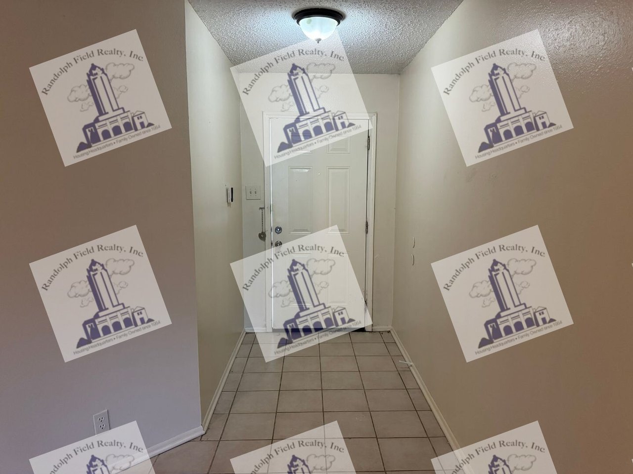 8251 SUNSHINE TRAIL DR SAN ANTONIO, TX 78244