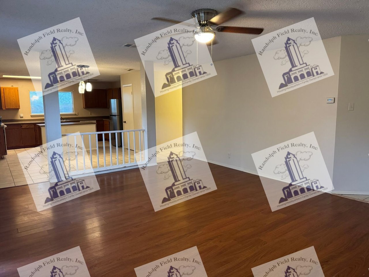 8251 SUNSHINE TRAIL DR SAN ANTONIO, TX 78244