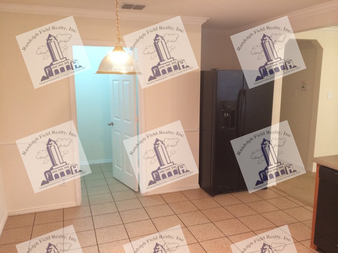 16246 STALLION RANCH SELMA, TX 78154