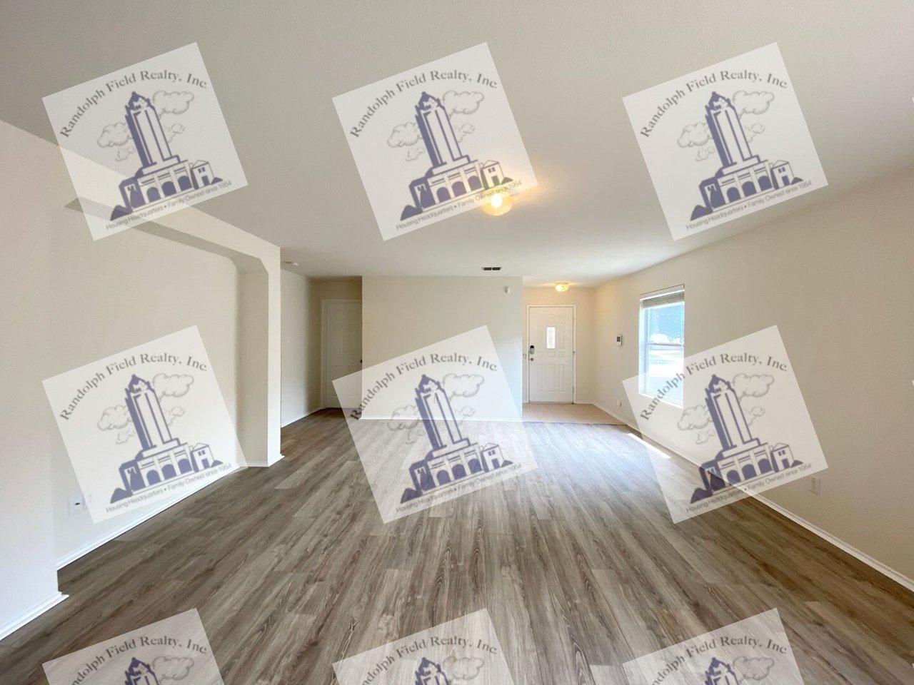 16511 CABALLO VALLEY SELMA, TX 78154